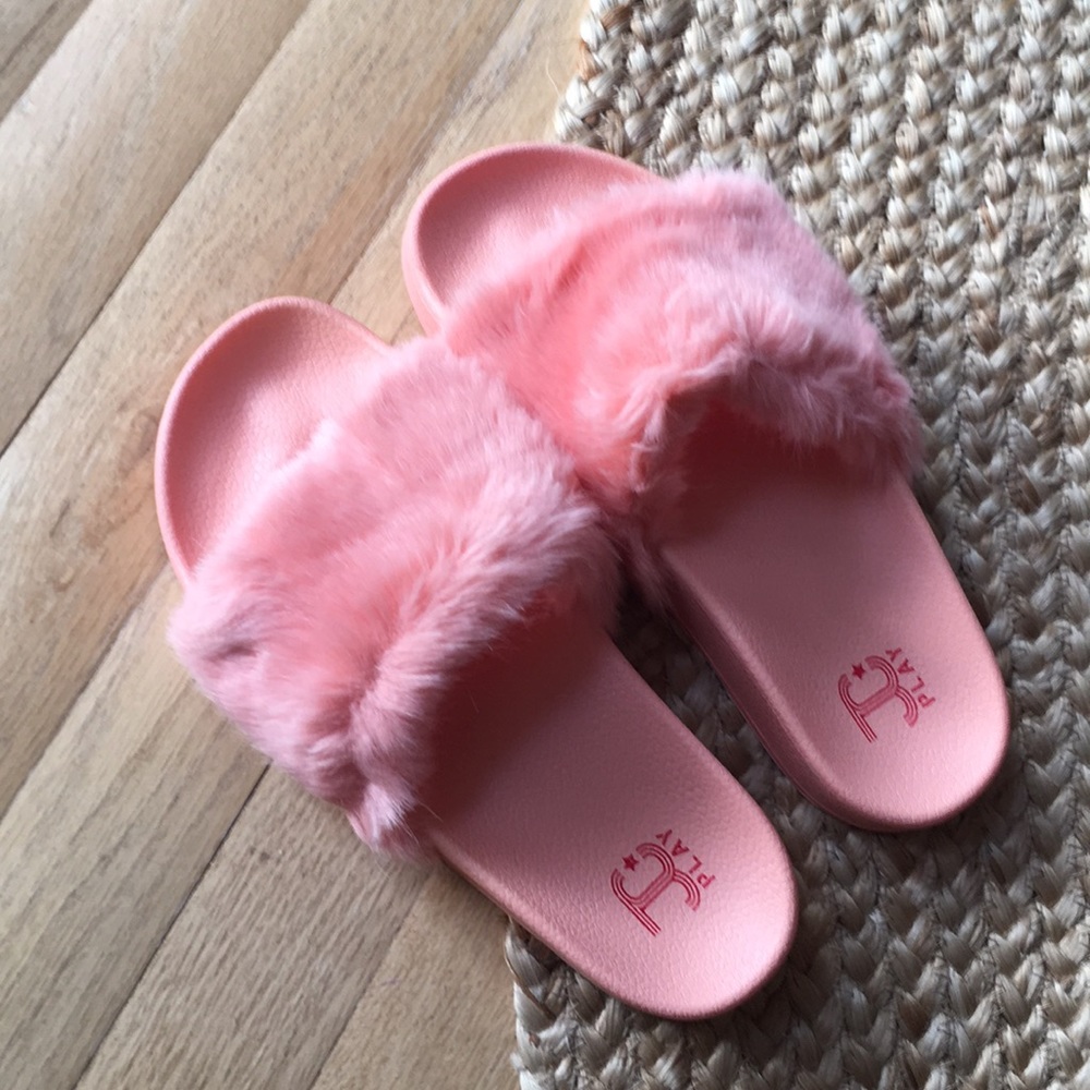 NEW Pink furry slides size 7💕